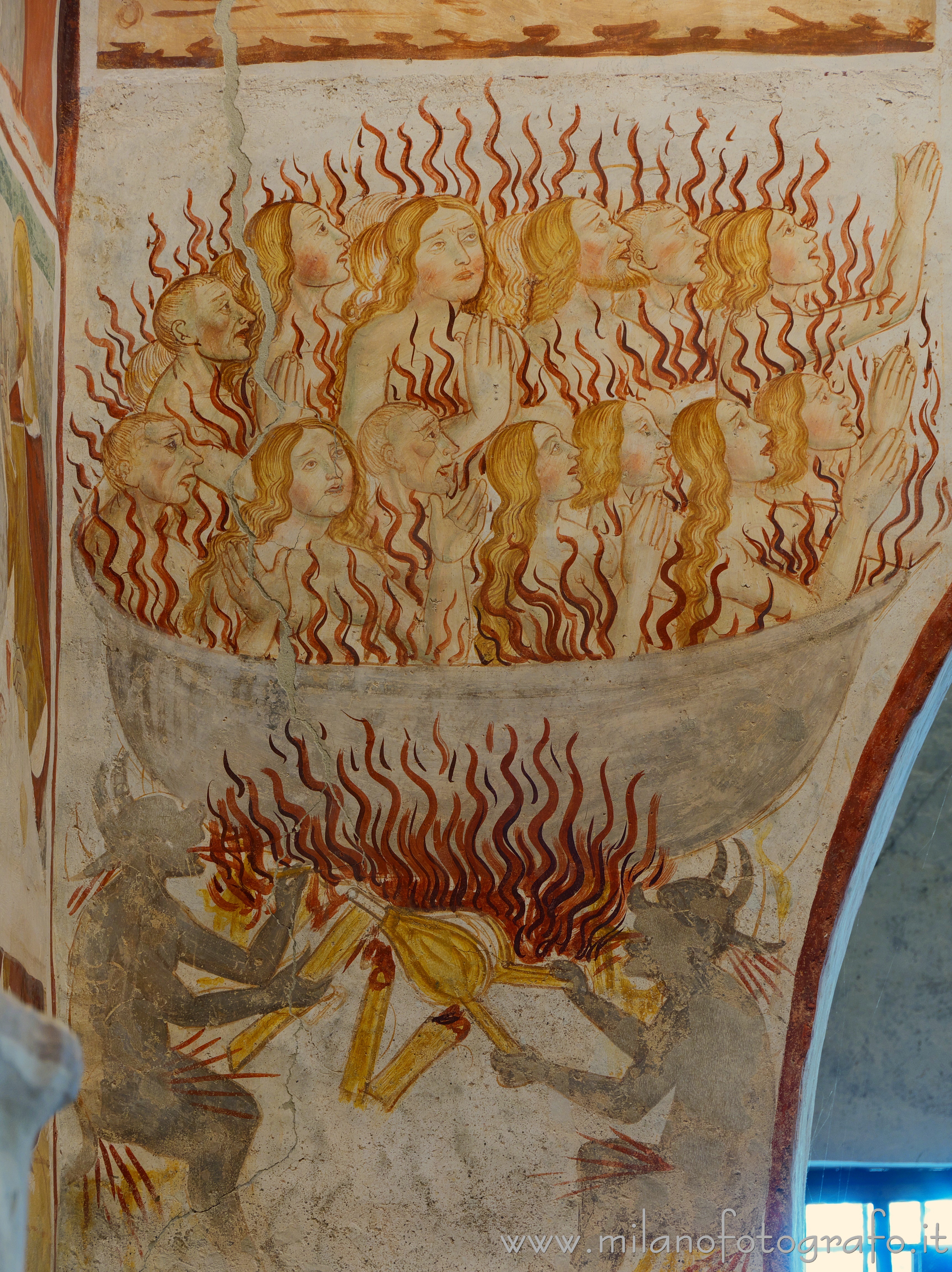 Momo (Novara, Italy) - Big pot full of the damned in the Oratory of the Holy Trinity